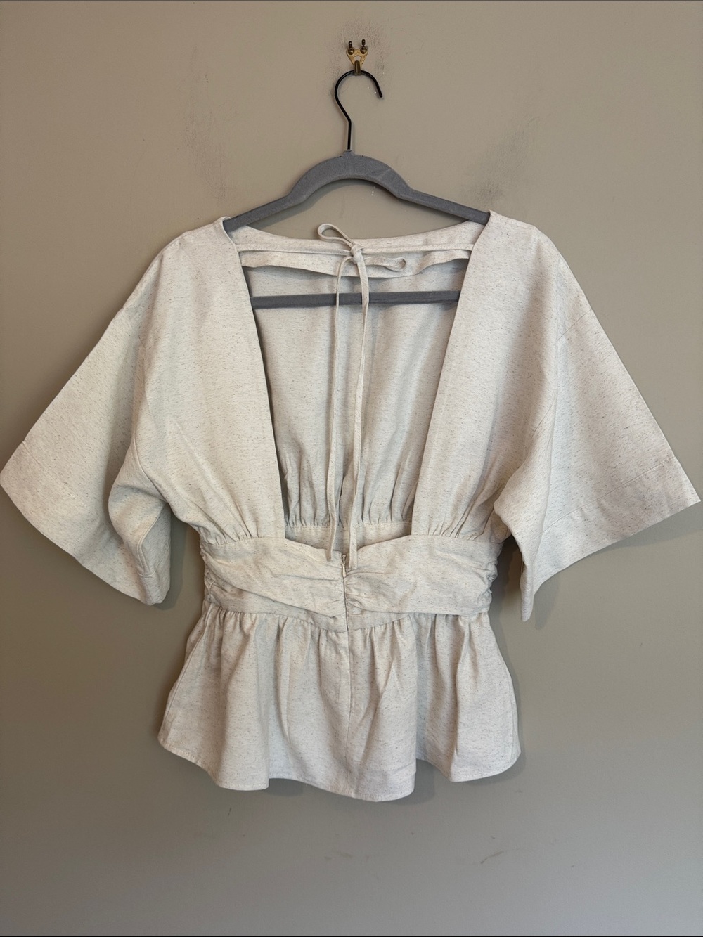 NWOT- Topshop Open Back Woven Top, Beige Linen, size US4 - Picture 9 of 12